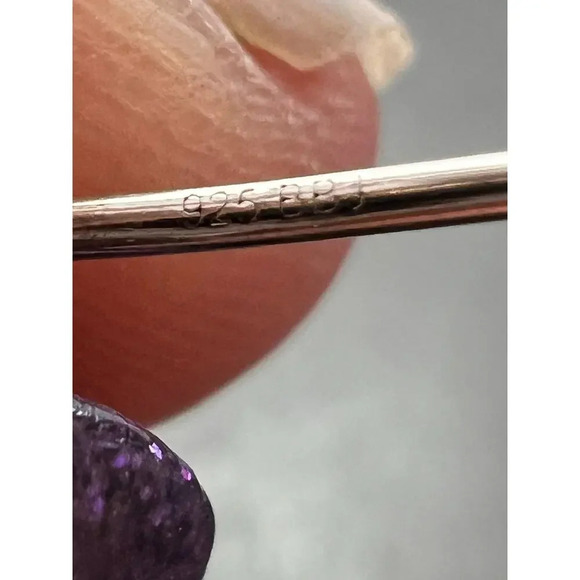 Blue lab spinel sterling silver stud earrings - Picture 6 of 11